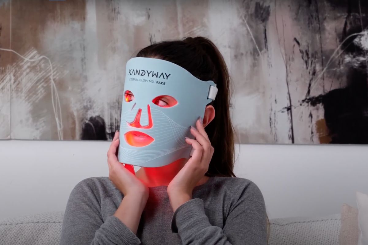 Red Light Therapy Mask Side Effects - Kandyway
